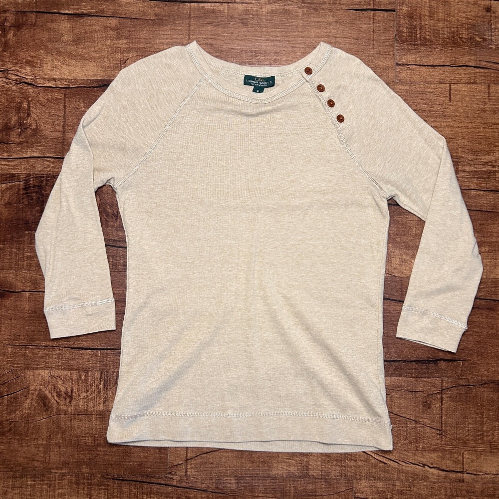 LRL Lauren Jeans Co Shirt Womens‎ M Beige 3/4 Sleeve Shoulder Buttons Preppy